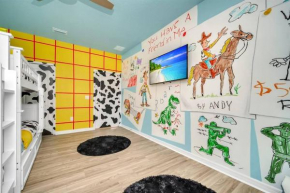 °o° SLEEPS 30 °o° 10 BEDROOM HOME! POOL, THEATER,